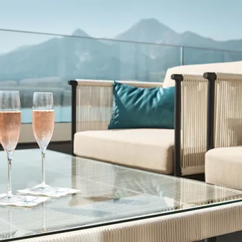 Direktbuchervorteile Terrasse Hotel Karnerhof